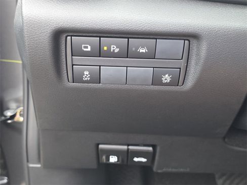 New 2025 Nissan Versa S w/ Trunk Package image 17