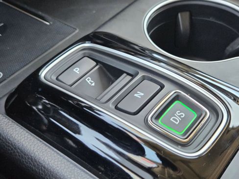 Certified 2024 Honda Pilot Touring image 24