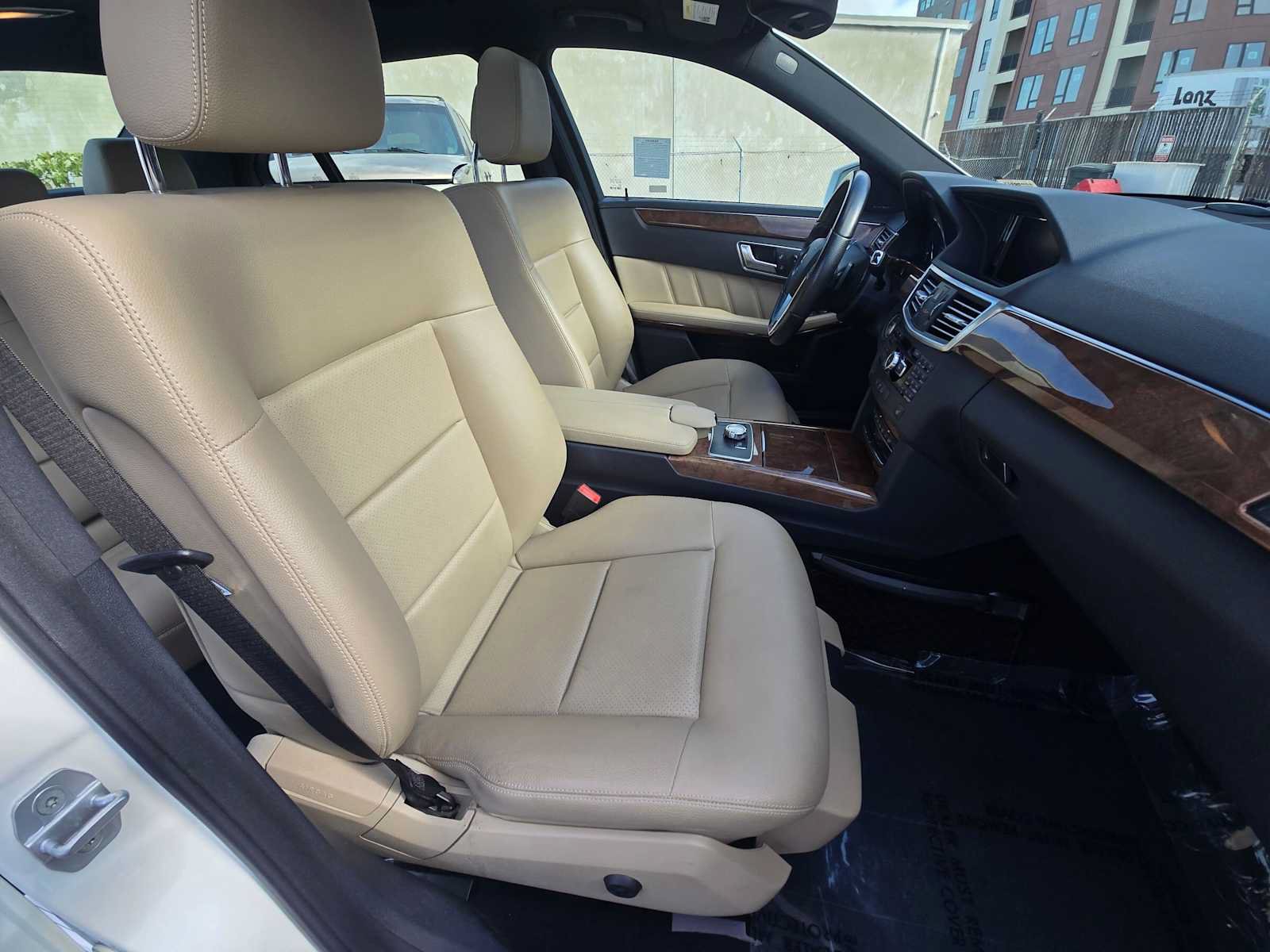 Used 2013 Mercedes-Benz E 350 Sedan image 10