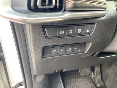 Certified 2025 MAZDA CX-70 Plug-In Hybrid w/ Premium Plus image 17