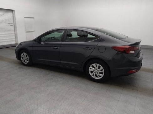 Used 2020 Hyundai Elantra SE FWD image 3
