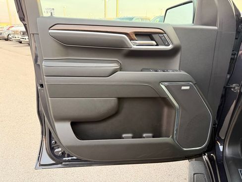 Used 2024 Chevrolet Silverado 1500 LT Trail Boss w/ LT Trail Boss Premium Package image 10