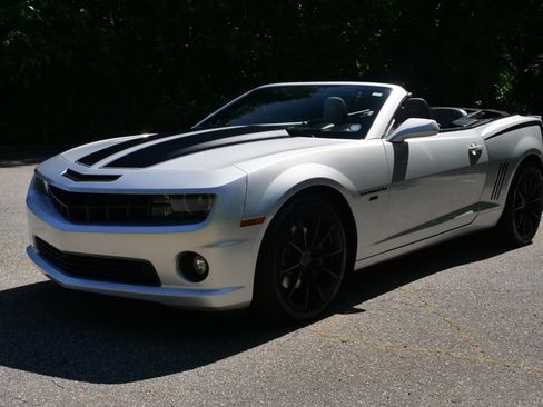 Used 2011 Chevrolet Camaro SS w/ RS Package RWD image 6