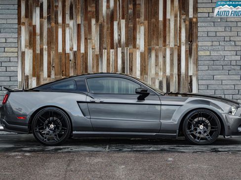 Used 2011 Ford Mustang Shelby GT500 w/ SVT Performance Pkg image 7