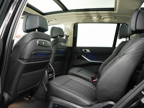 Used 2024 BMW X7 xDrive40i w/ Premium Package AWD/4WD image 20