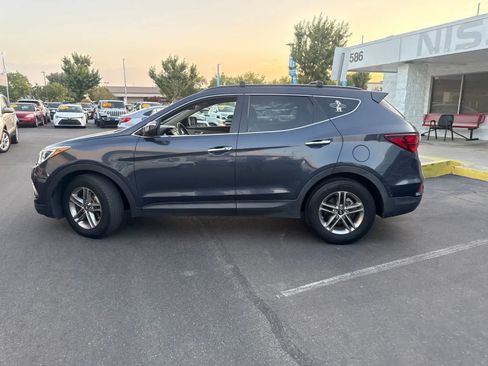 Used 2017 Hyundai Santa Fe Sport FWD image 8