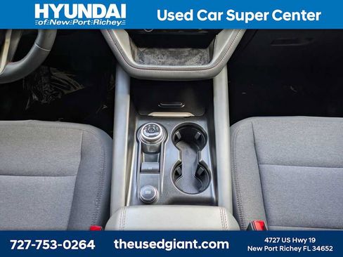 Used 2025 Ford Explorer Active RWD image 26
