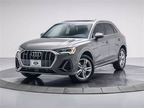 Used 2024 Audi Q3 2.0T Premium Plus w/ Premium Plus Package AWD/4WD image 1