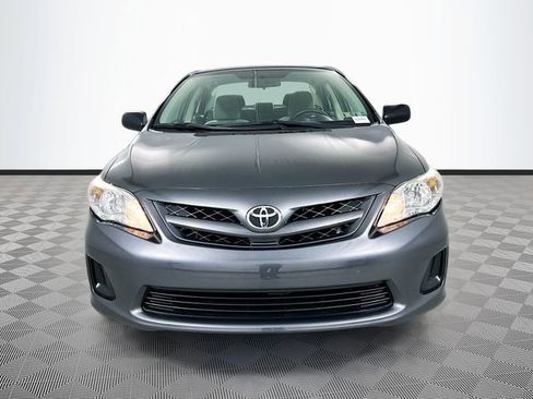 Used 2011 Toyota Corolla image 2