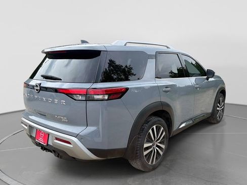 Used 2023 Nissan Pathfinder Platinum AWD/4WD image 4