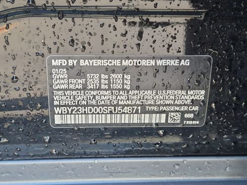 Used 2025 BMW i4 eDrive40 w/ Parking Assistance Package RWD image 32