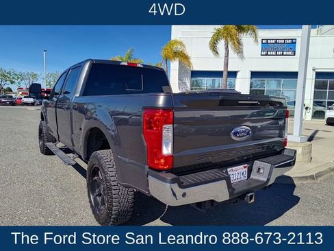 Used 2018 Ford F250 Lariat w/ Lariat Ultimate Package image 6