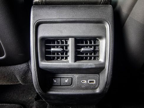 Used 2019 Cadillac XT4 Premium Luxury image 42