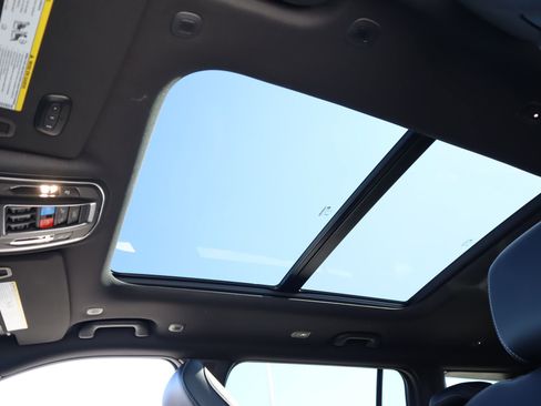 New 2026 Jeep Grand Cherokee L Limited image 18