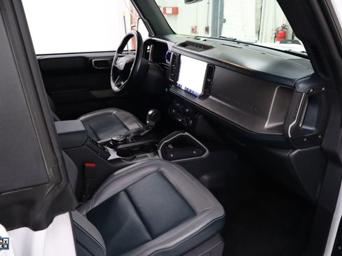 Used 2023 Ford Bronco Outer Banks image 30