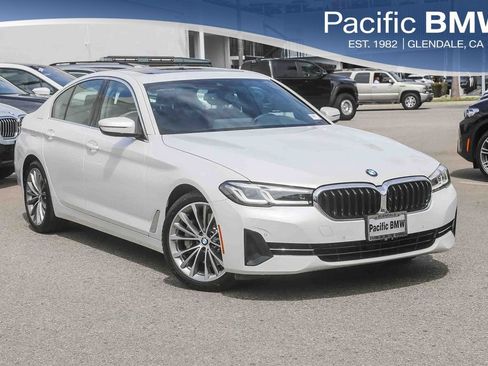 Certified 2023 BMW 530i w/ Convenience Package RWD image 1