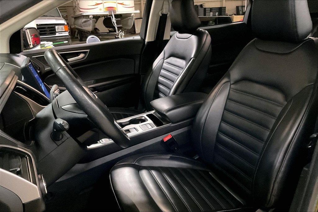 Certified 2024 Ford Edge SEL AWD/4WD image 23