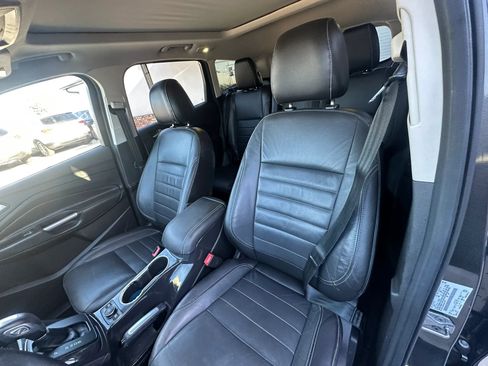 Used 2016 Ford Escape Titanium w/ Equipment Group 301A AWD/4WD image 23