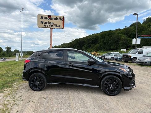 Used 2021 Honda HR-V Sport image 2