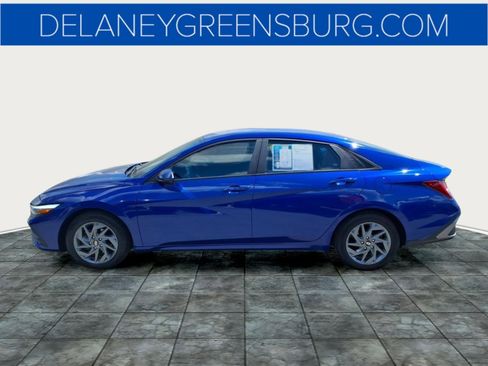 Used 2024 Hyundai Elantra Blue FWD image 6