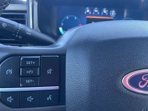 Used 2025 Ford F250 Lariat w/ Chrome Package image 14