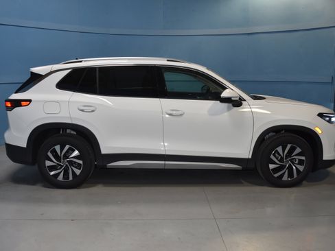 New 2026 Volkswagen Tiguan S image 16