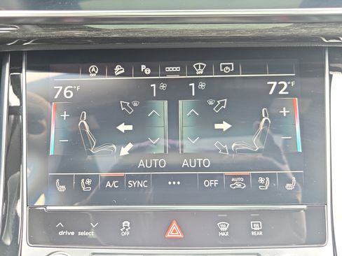 Used 2025 Audi Q7 3.0T Prestige w/ Prestige Package image 19