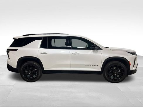 Certified 2024 Chevrolet Traverse RS w/ LPO, Floor Liner Package AWD/4WD image 2
