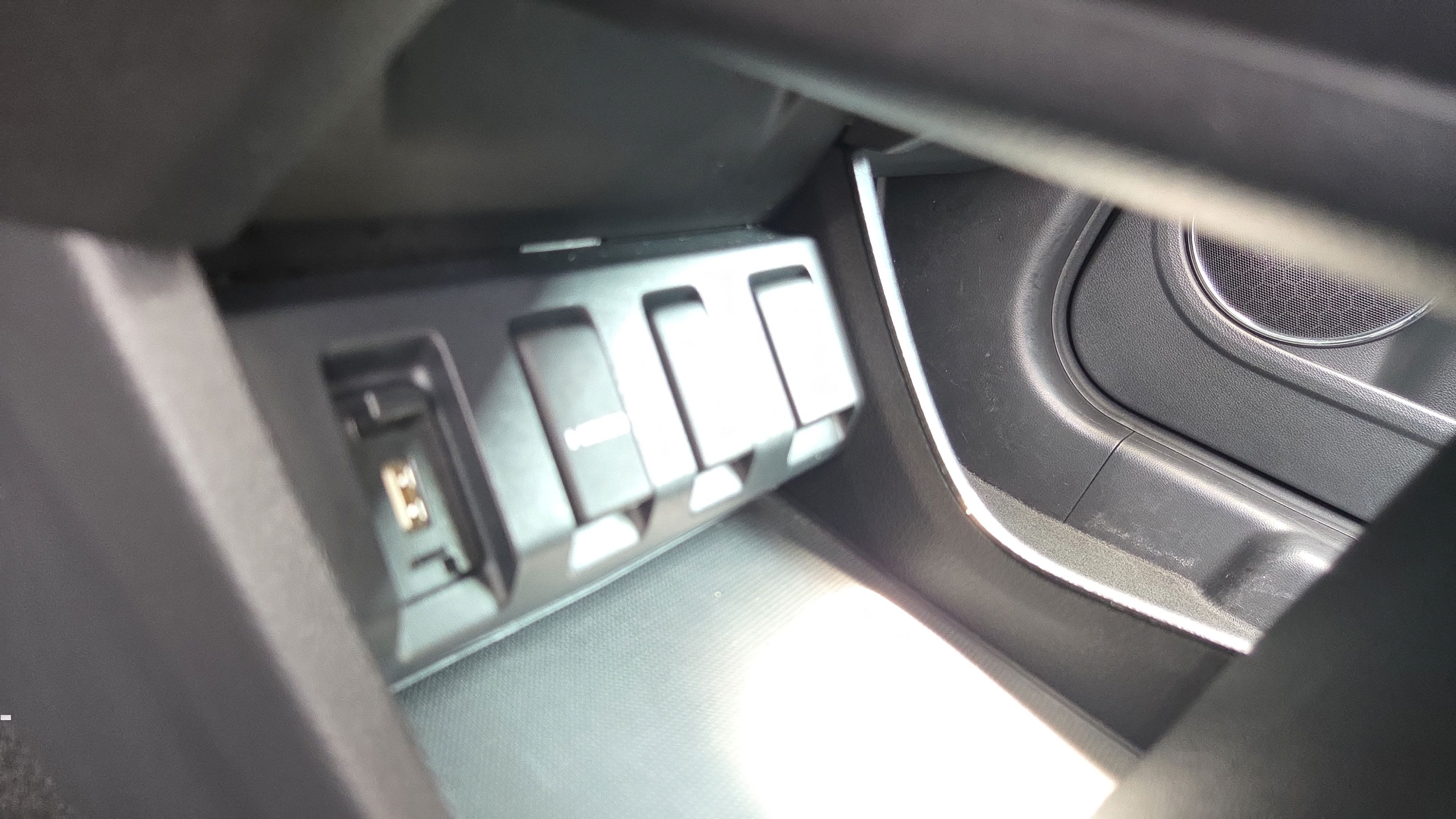 Used 2016 Honda HR-V EX-L image 25