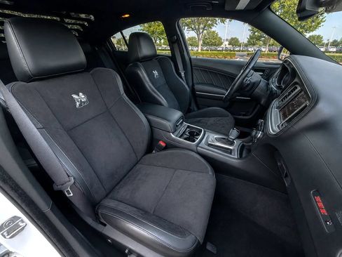 Used 2022 Dodge Charger Scat Pack RWD image 22