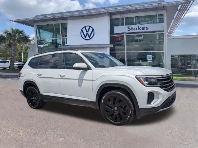 New 2026 Volkswagen Atlas SE FWD image 1