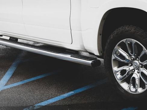 Used 2019 RAM 1500 Laramie w/ Sport Appearance Package image 11