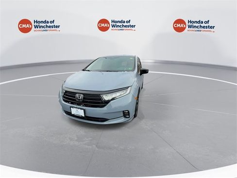 Certified 2023 Honda Odyssey Sport image 4