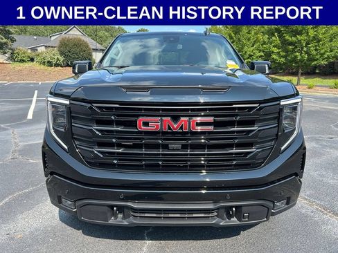 Used 2024 GMC Sierra 1500 Elevation w/ Preferred Package AWD/4WD image 11