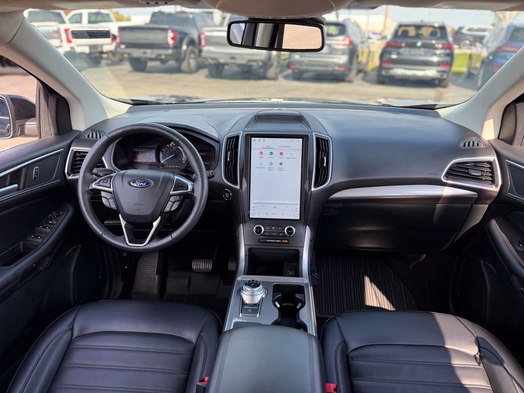 Used 2024 Ford Edge SEL w/ Convenience Package AWD/4WD image 2