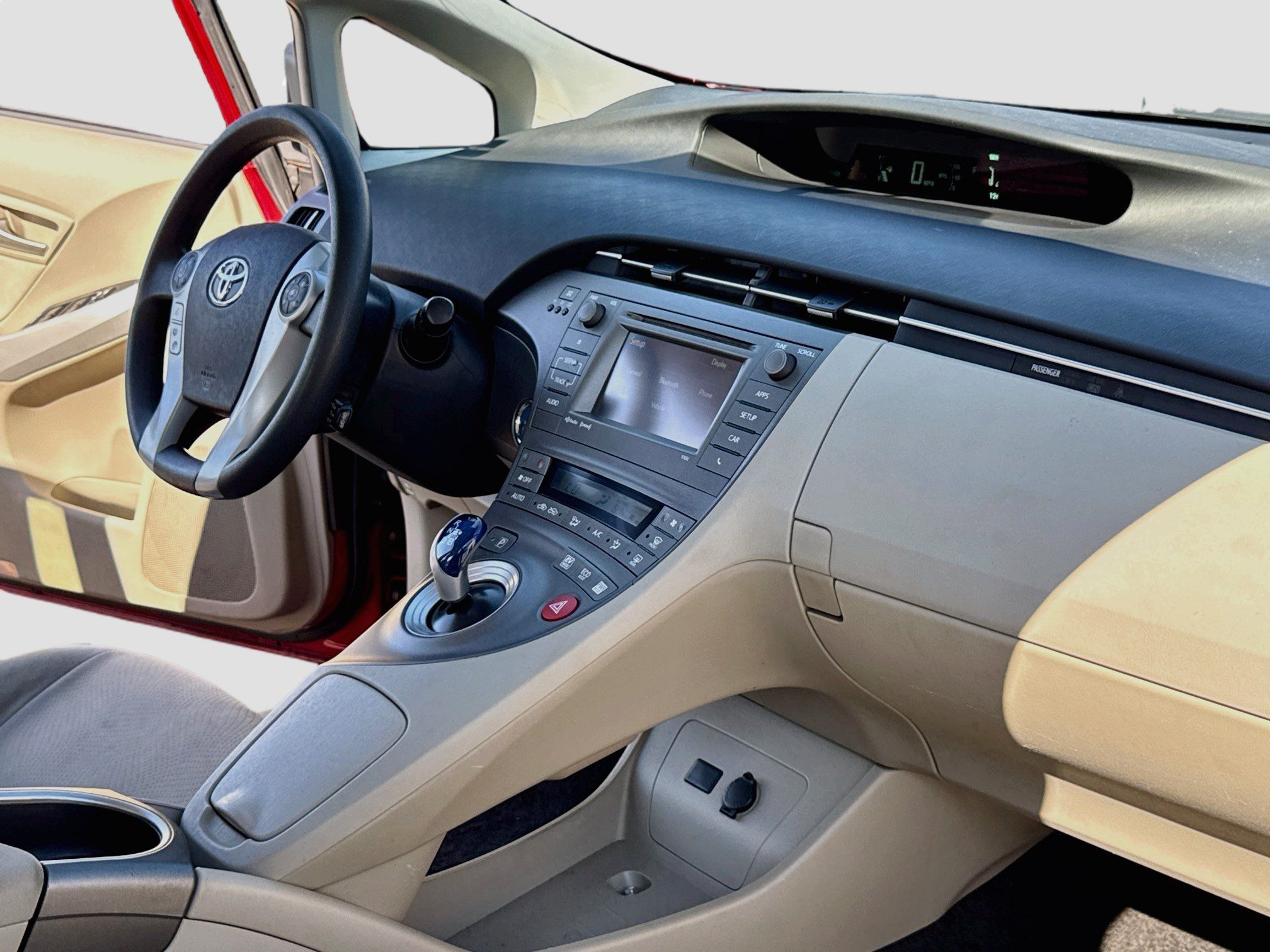 Used 2012 Toyota Prius Three FWD image 15