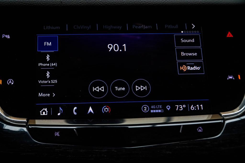 Used 2022 Cadillac XT6 Premium Luxury AWD/4WD image 26