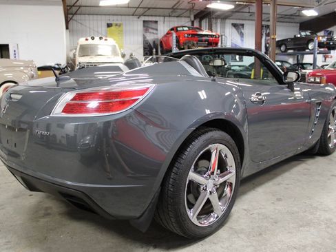 Used 2009 Saturn Sky Red Line RWD image 28