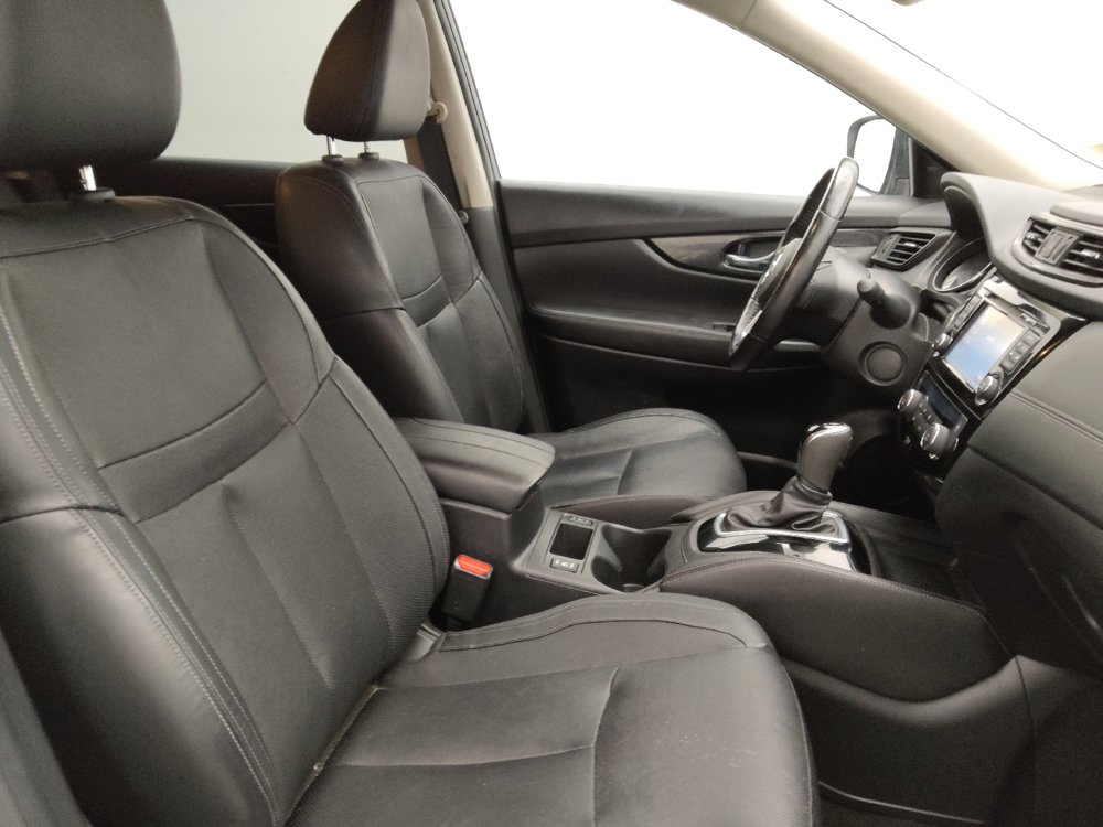 Used 2017 Nissan Rogue SL FWD image 21