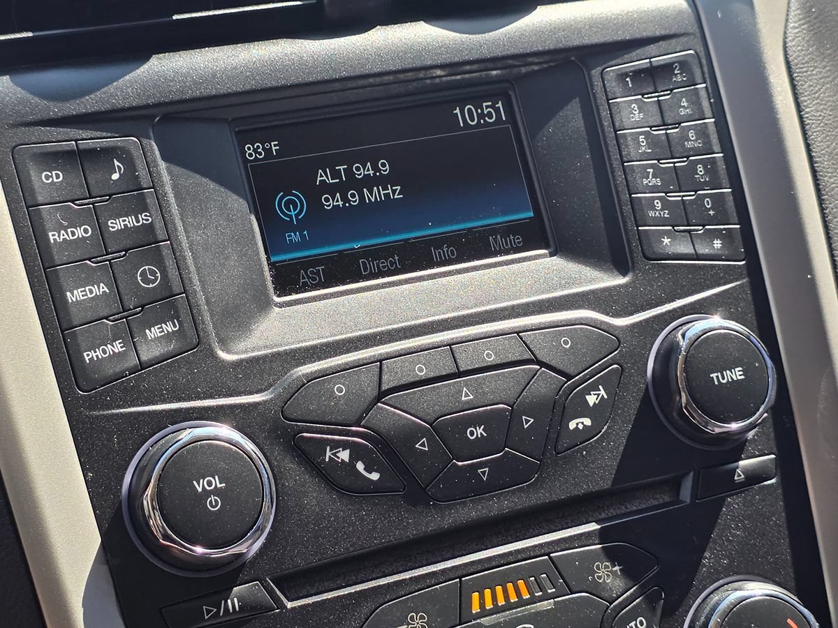 Used 2015 Ford Fusion SE FWD image 38