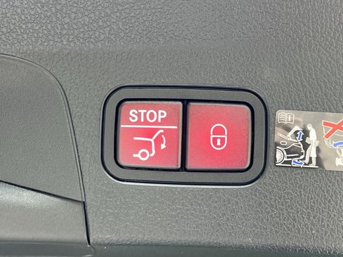 New 2026 Mercedes-Benz GLE 53 AMG 4MATIC Coupe image 25