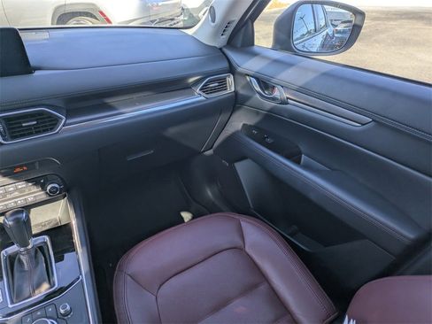 Used 2023 MAZDA CX-5 Carbon Edition image 19