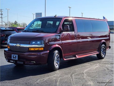 Used 2021 Chevrolet Express 3500 LS w/ Chrome Appearance Package RWD image 25