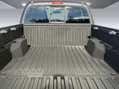 Used 2018 Toyota Tacoma SR5 image 28