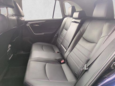 Used 2023 Toyota RAV4 XLE Premium image 22