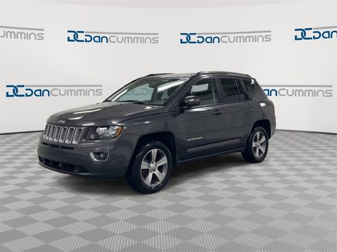 Used 2017 Jeep Compass High Altitude image 4