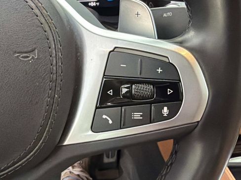 Used 2023 BMW M550i xDrive AWD/4WD image 29