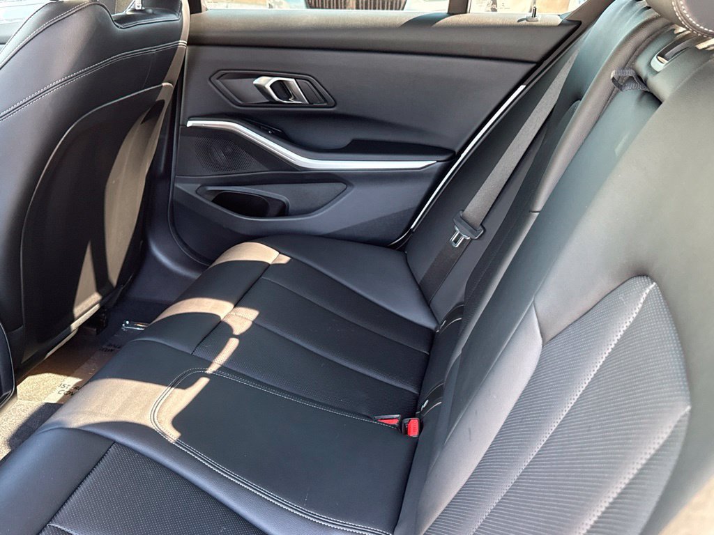 Certified 2024 BMW 330i Sedan RWD image 30