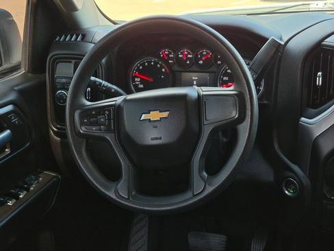 Used 2022 Chevrolet Silverado 1500 Custom RWD image 9