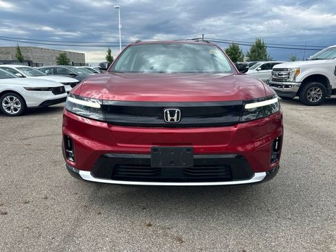 Used 2024 Honda Prologue Touring image 2